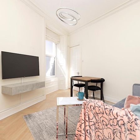 דירות אדינבורו Joivy Modern Flat In City Centre - For Up To 3 Guests מראה חיצוני תמונה