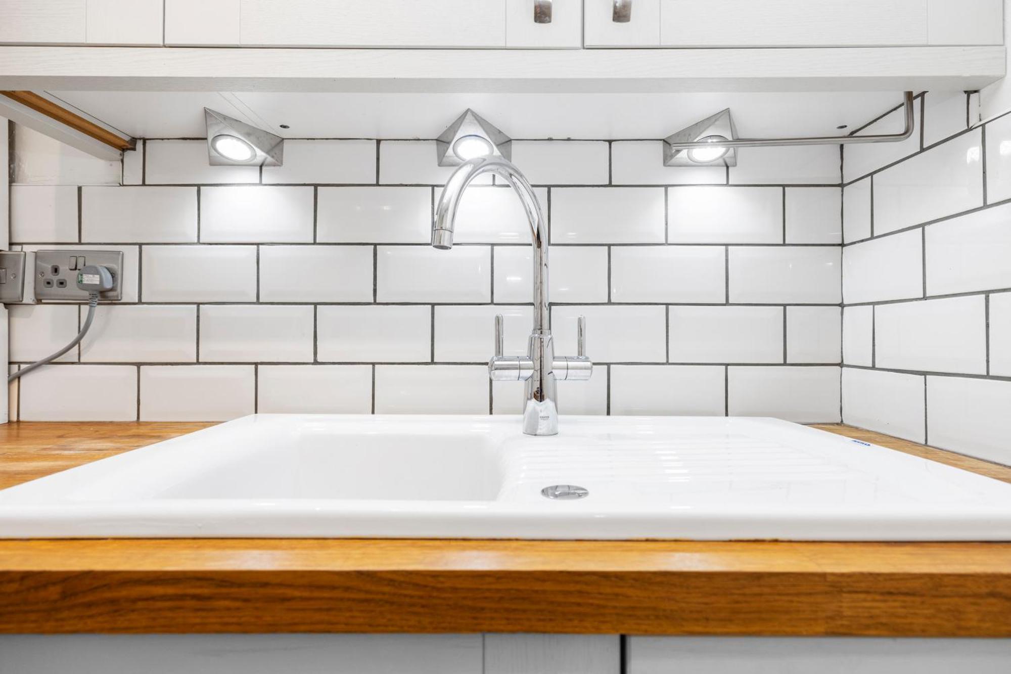 דירות אדינבורו Joivy Modern Flat In City Centre - For Up To 3 Guests מראה חיצוני תמונה