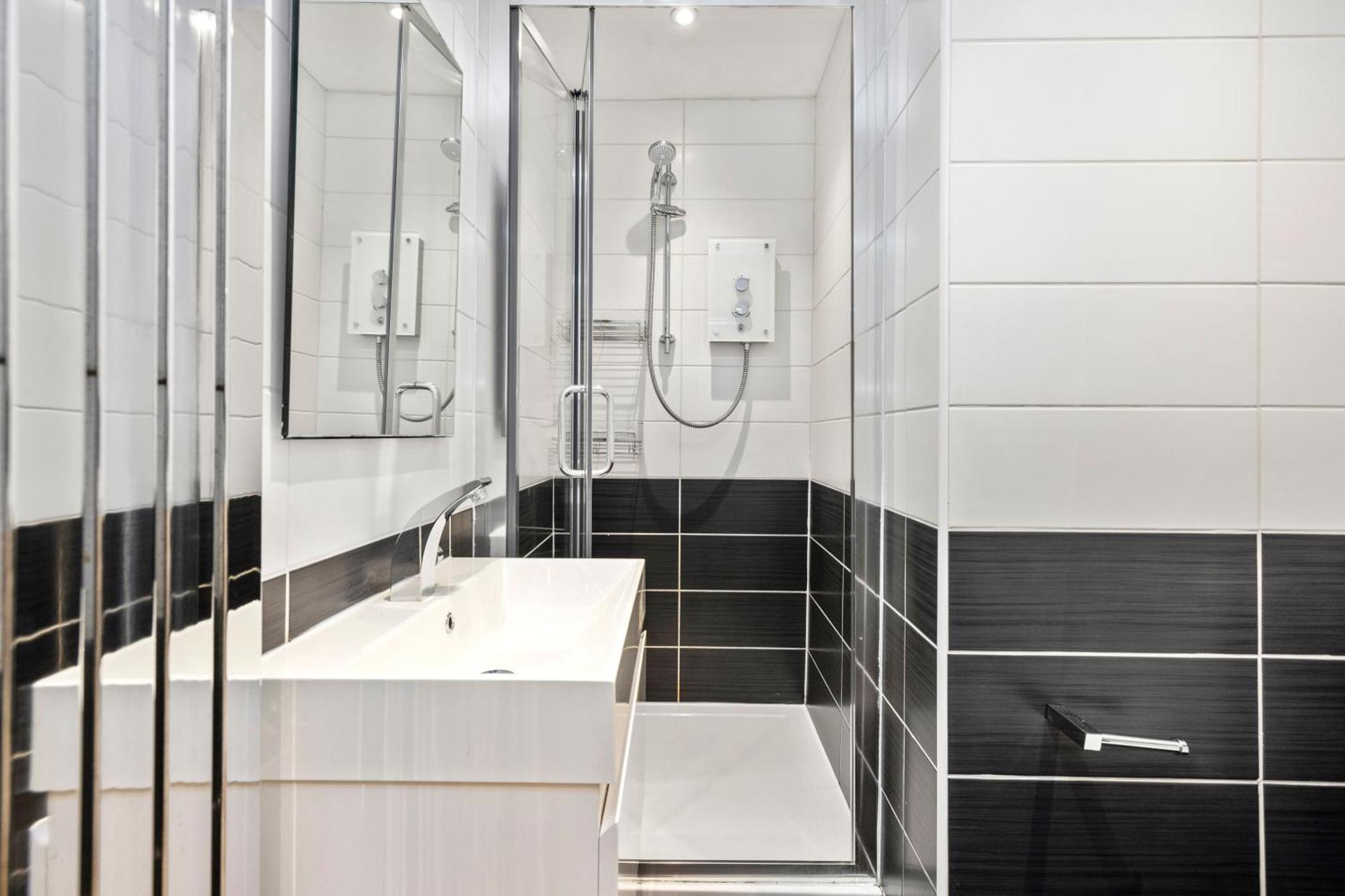 דירות אדינבורו Joivy Modern Flat In City Centre - For Up To 3 Guests מראה חיצוני תמונה