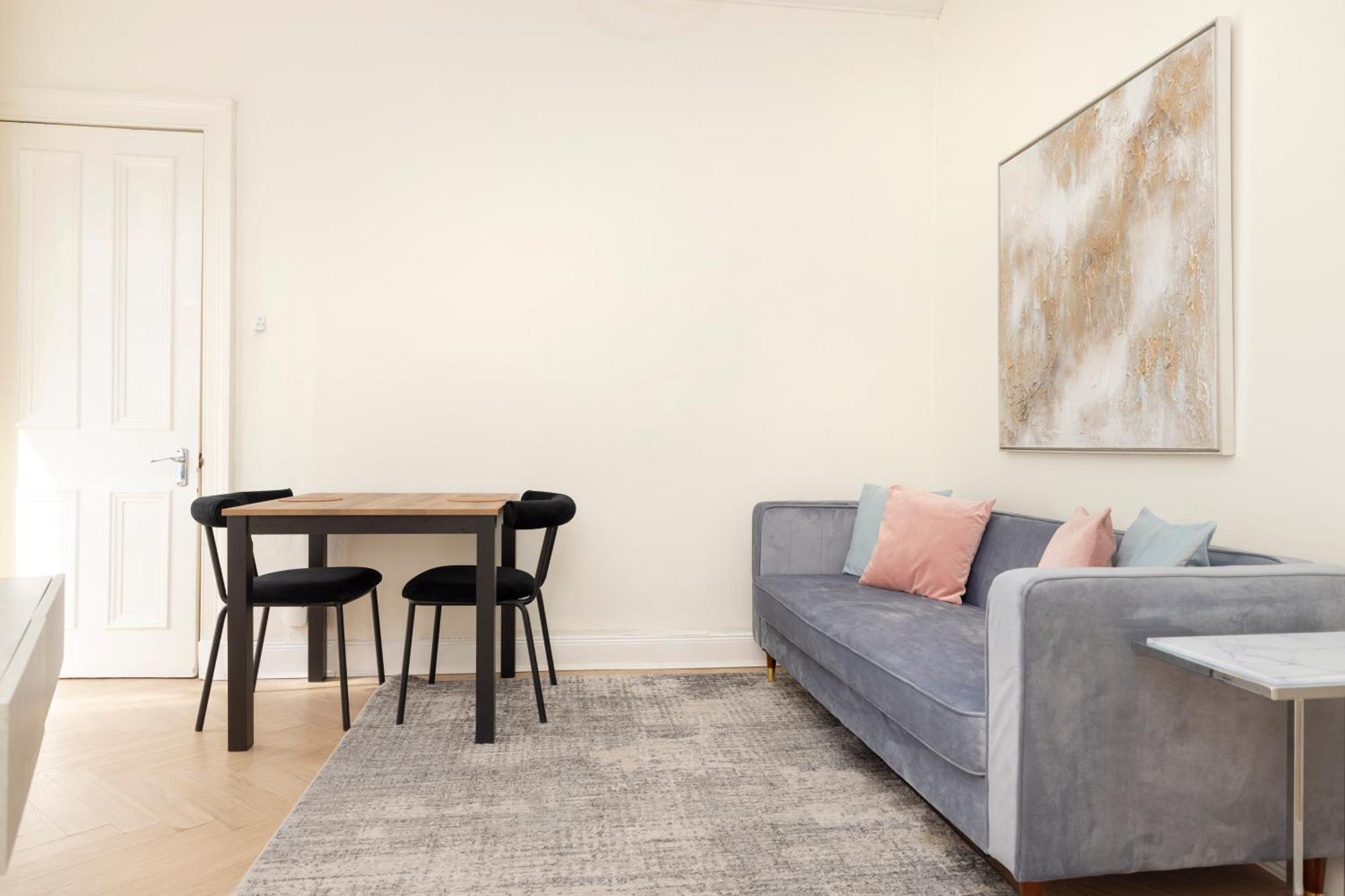 דירות אדינבורו Joivy Modern Flat In City Centre - For Up To 3 Guests מראה חיצוני תמונה