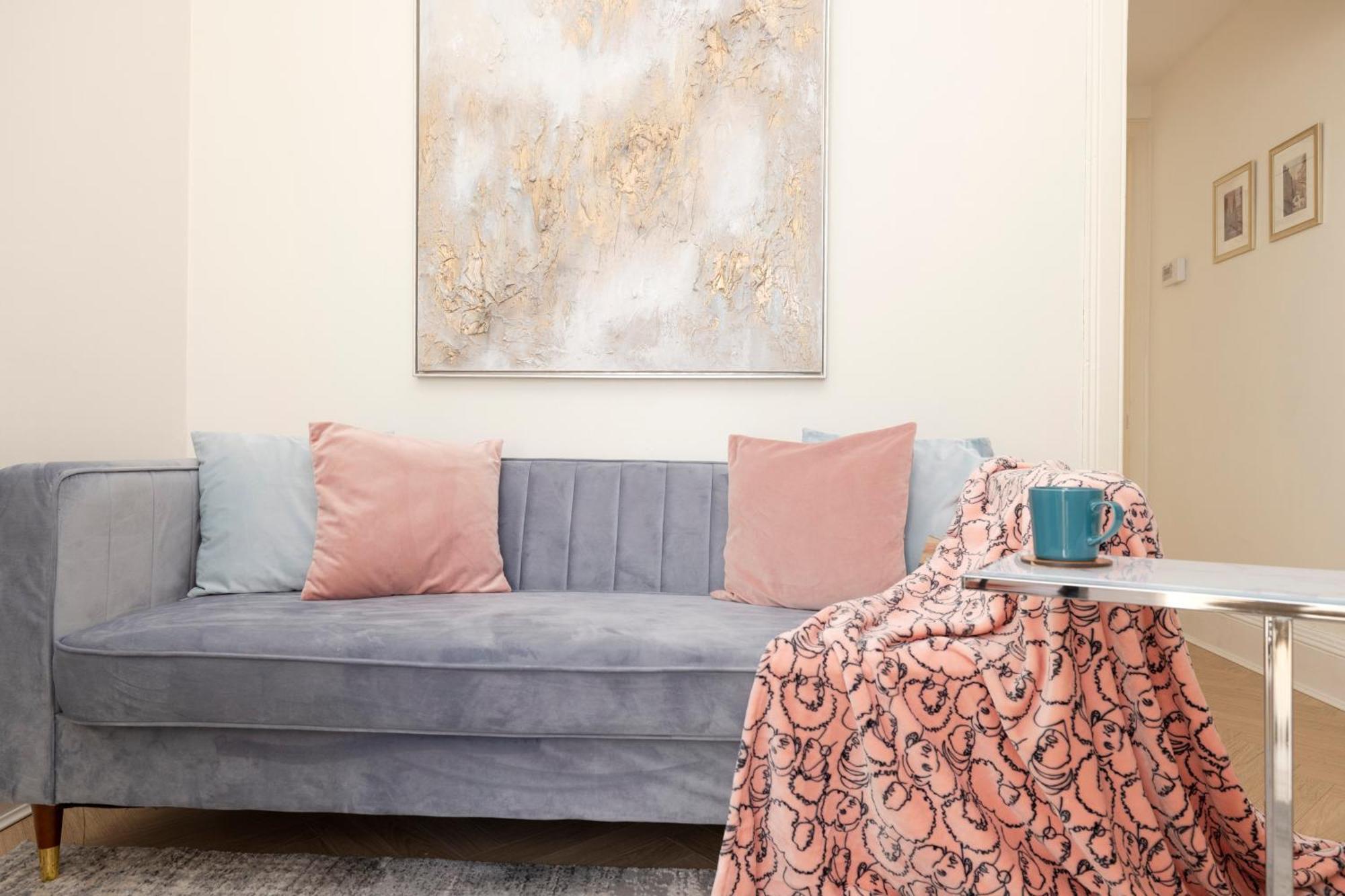דירות אדינבורו Joivy Modern Flat In City Centre - For Up To 3 Guests מראה חיצוני תמונה