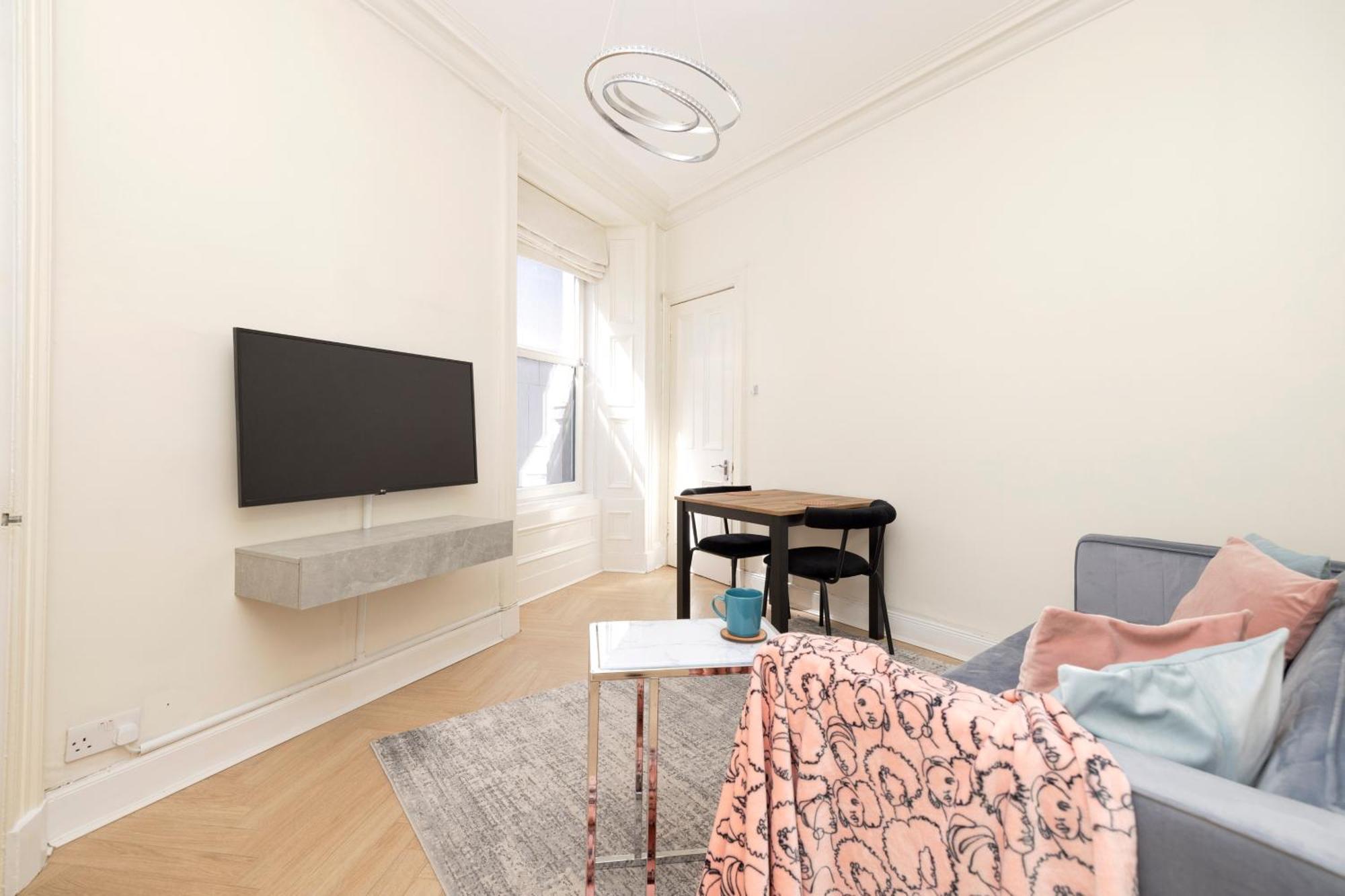 דירות אדינבורו Joivy Modern Flat In City Centre - For Up To 3 Guests מראה חיצוני תמונה