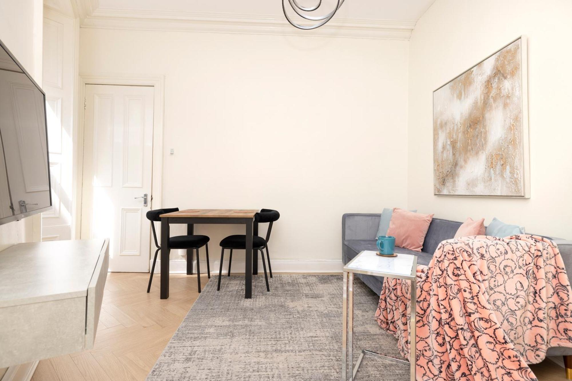 דירות אדינבורו Joivy Modern Flat In City Centre - For Up To 3 Guests מראה חיצוני תמונה